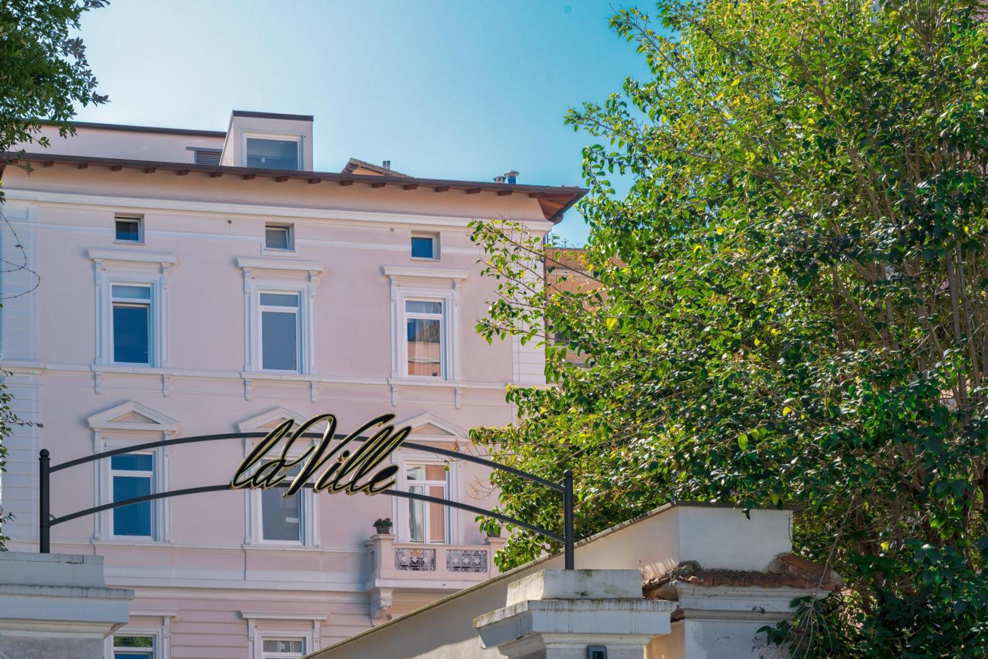 Hotel La 4*